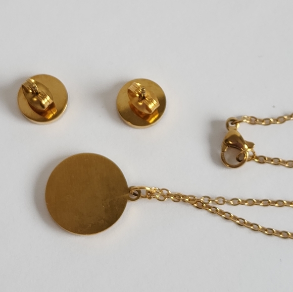 18K Gold Plated Necklace Earrings Set - Picture 9 of 10